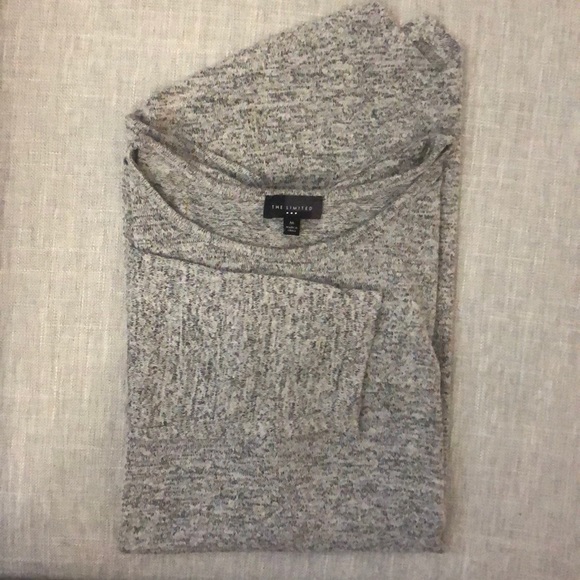 Knit Grey Three-Quarter Length Sleeve Tapered Top - Picture 9 of 12